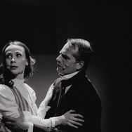 Mikaela Alburg som Ottilia och David Oest som Herr Karlsson