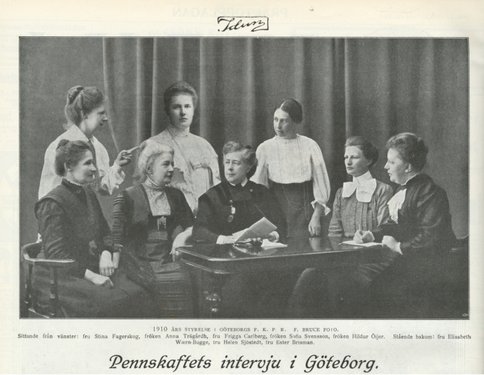 1910 års styrelse i Göteborgs FKPR. Frigga sittandes i mitten. Foto: Fritz Bruce